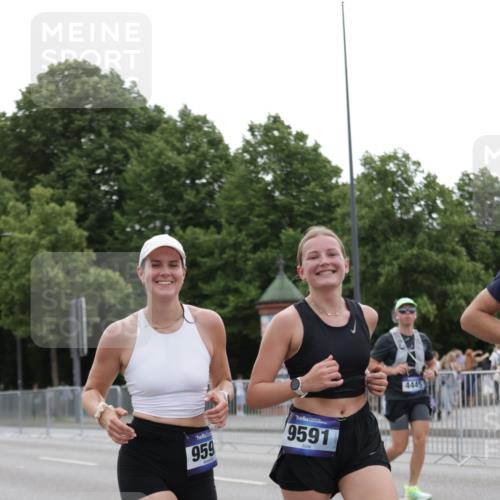 29.06.2025 - hella hamburg halbmarathon Jannik Wohlers http://msf.ph/oto/8262463 29.06.2025 10:32:57 Lombardsbrücke 1764, 1995, 2038, 2054, 2085, 2838, 3341, 3812, 4164, 4445, 5180, 6773, 7705, 8595, 8891, 9258, 9289, 9591, 9592, 9750, 9780, 11229, 11713, 11826, 12812, 12813, 13339, 14085, 15091, 15367, 15815, 15885, 15964, 16246, 16270, 16391, 17135, 18951 meine-sportfotos.de