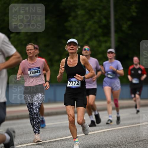 29.06.2025 - hella hamburg halbmarathon Dr. Thomas Lammeyer http://msf.ph/oto/8262466 29.06.2025 10:35:19 Kennedybrücke 1097, 1547, 1979, 2414, 2754, 2755, 2914, 3281, 3443, 4561, 4817, 5437, 5943, 6057, 6078, 6195, 6546, 6616, 6640, 6725, 6787, 7120, 7604, 7772, 8050, 8812, 8941, 10148, 10586 meine-sportfotos.de