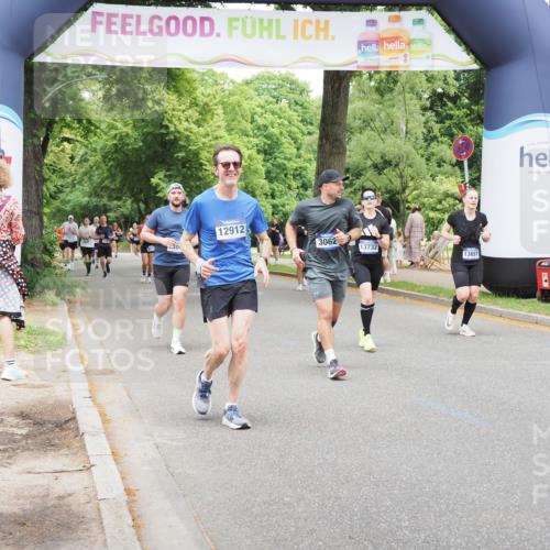 29.06.2025 - hella hamburg halbmarathon MichiJ http://msf.ph/oto/8262467 29.06.2025 10:54:04 Zwischen KM18-KM19 1729, 3062, 3225, 4066, 6453, 8909, 11755, 12005, 12912, 13042, 13732, 13857 meine-sportfotos.de