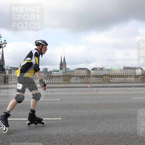 29.06.2025 - hella hamburg halbmarathon Lena Gebhardt http://msf.ph/oto/8262552 29.06.2025 09:03:47 Lombardsbrücke  meine-sportfotos.de