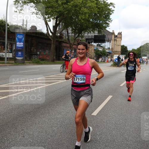 29.06.2025 - hella hamburg halbmarathon Yannick Fuchs http://msf.ph/oto/8262609 29.06.2025 10:36:29 20KM 1169, 1256, 1441, 1512, 1763, 1903, 1962, 2675, 5682, 5690, 5987, 6593, 6639, 7092, 7105, 7116, 7363, 8694, 9365, 10415, 11417, 12588, 13196, 13714, 14275, 14346, 15521, 15623, 15654, 15846, 15935, 16084, 16281, 17159, 17182, 17637, 17926, 18772, 19046 meine-sportfotos.de