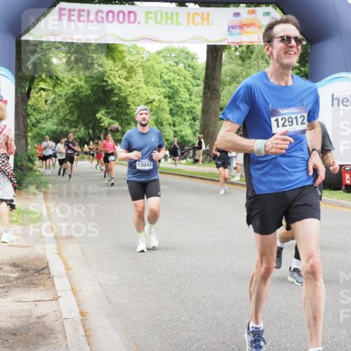 29.06.2025 - hella hamburg halbmarathon MichiJ http://msf.ph/oto/8262647 29.06.2025 10:54:05 Zwischen KM18-KM19 1729, 3062, 3225, 4066, 6453, 8909, 11755, 12005, 12912, 13042, 13732, 13857 meine-sportfotos.de