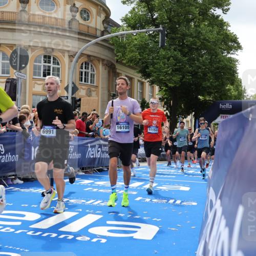 29.06.2025 - hella hamburg halbmarathon Strokosch-Dieckow http://msf.ph/oto/8262663 29.06.2025 10:43:46 Ziel 1976, 3437, 3697, 3907, 4318, 5624, 5692, 6903, 6991, 7185, 8145, 9043, 9114, 9159, 9374, 10493, 11153, 11778, 11809, 11848, 12966, 13421, 13897, 14201, 14210, 14861, 15328, 15512, 15932, 16062, 16105, 17376, 18650, 18678, 19090 meine-sportfotos.de