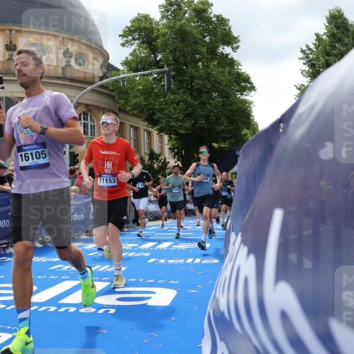 29.06.2025 - hella hamburg halbmarathon Strokosch-Dieckow http://msf.ph/oto/8262733 29.06.2025 10:43:47 Ziel 1976, 3437, 3697, 3907, 5624, 5692, 6903, 6991, 7185, 8145, 9043, 9159, 9374, 10493, 11153, 11778, 11809, 11848, 12966, 13897, 14201, 14210, 14861, 15512, 16062, 16105, 16549, 17376, 17403, 18650, 18678, 19090 meine-sportfotos.de
