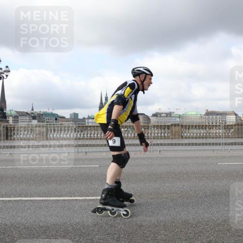 29.06.2025 - hella hamburg halbmarathon Lena Gebhardt http://msf.ph/oto/8262788 29.06.2025 09:03:47 Lombardsbrücke  meine-sportfotos.de