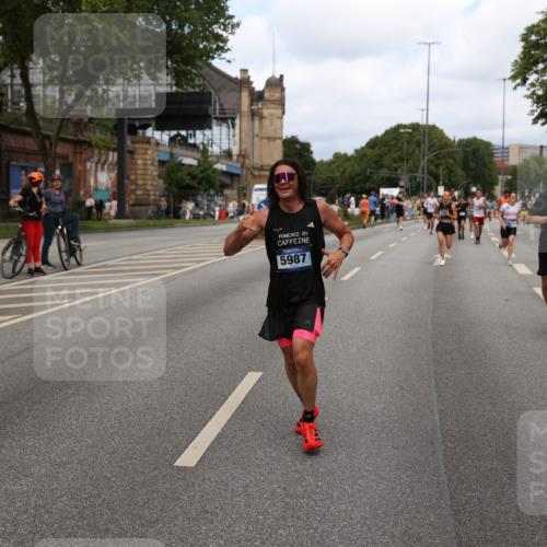 29.06.2025 - hella hamburg halbmarathon Yannick Fuchs http://msf.ph/oto/8262803 29.06.2025 10:36:29 20KM 1169, 1256, 1441, 1512, 1763, 1903, 1962, 2675, 5682, 5690, 5987, 6593, 6639, 7092, 7105, 7116, 7363, 8694, 9365, 10415, 11417, 12588, 13196, 13714, 14275, 14346, 15521, 15623, 15654, 15846, 15935, 16084, 16281, 17159, 17182, 17637, 17926, 18772, 19046 meine-sportfotos.de