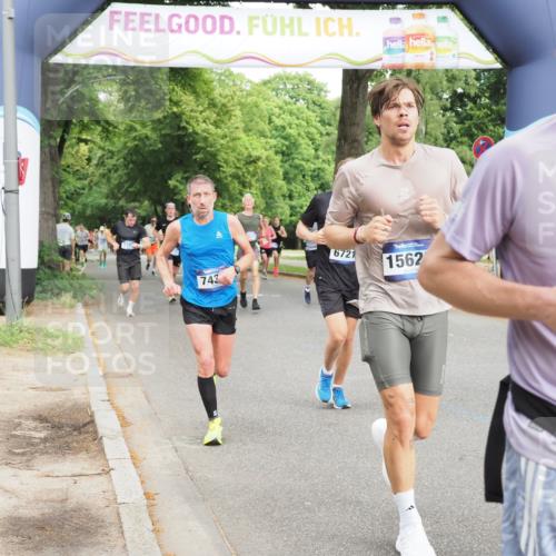 29.06.2025 - hella hamburg halbmarathon MichiJ http://msf.ph/oto/8262807 29.06.2025 10:30:08 Zwischen KM18-KM19 1962, 5436, 6721, 7116, 7432, 9547, 11417, 12434, 15521, 15623, 17177, 18004, 18491 meine-sportfotos.de