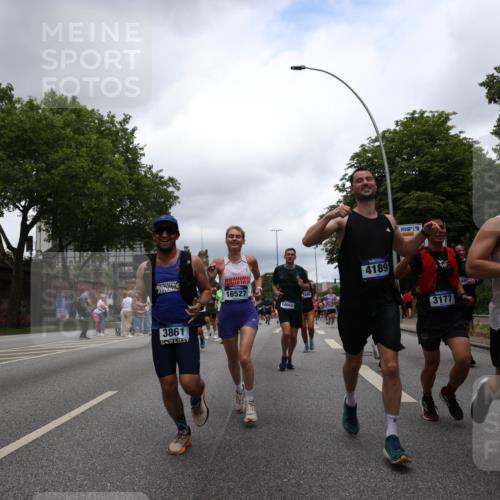 29.06.2025 - hella hamburg halbmarathon Yannick Fuchs http://msf.ph/oto/8262811 29.06.2025 10:48:42 20KM 1125, 1327, 1410, 1496, 1506, 1628, 2119, 2474, 2561, 2771, 2884, 2955, 3041, 3177, 3652, 3791, 3794, 3861, 3945, 4029, 4189, 4231, 4938, 5319, 6082, 6084, 6433, 6443, 6587, 6723, 8449, 8487, 8514, 8698, 8772, 8973, 9012, 9060, 9227, 10191, 10192, 10263, 10368, 10376, 11184, 11333, 11499, 11747, 11797, 11799, 11976, 12186, 12489, 12526, 12961, 13297, 13988, 14036, 14175, 14592, 14638, 14660, 14948, 15389, 15408, 15524, 15879, 16047, 17842, 18380 meine-sportfotos.de