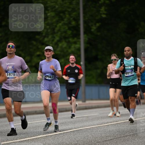 29.06.2025 - hella hamburg halbmarathon Dr. Thomas Lammeyer http://msf.ph/oto/8262952 29.06.2025 10:35:20 Kennedybrücke 1097, 1547, 1979, 2414, 2754, 2755, 2914, 3281, 3424, 3443, 4561, 4817, 5437, 5943, 6057, 6078, 6195, 6546, 6616, 6640, 6725, 6787, 7120, 7604, 7772, 8050, 8812, 8941, 9183, 10148, 10586 meine-sportfotos.de