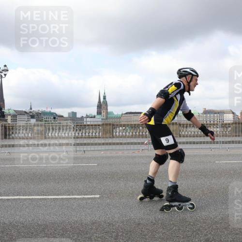 29.06.2025 - hella hamburg halbmarathon Lena Gebhardt http://msf.ph/oto/8262962 29.06.2025 09:03:47 Lombardsbrücke  meine-sportfotos.de