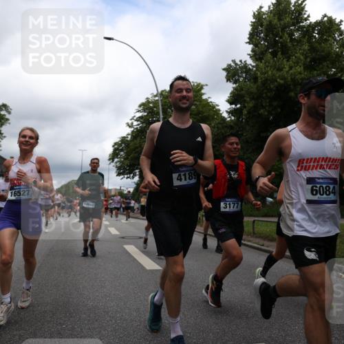 29.06.2025 - hella hamburg halbmarathon Yannick Fuchs http://msf.ph/oto/8263010 29.06.2025 10:48:42 20KM 1125, 1327, 1410, 1496, 1506, 1628, 2119, 2474, 2561, 2771, 2884, 2955, 3041, 3177, 3652, 3791, 3794, 3861, 3945, 4029, 4189, 4231, 4938, 5319, 6082, 6084, 6433, 6443, 6587, 6723, 8449, 8487, 8514, 8698, 8772, 8973, 9012, 9060, 9227, 10191, 10192, 10263, 10368, 10376, 11184, 11333, 11499, 11747, 11797, 11799, 11976, 12186, 12489, 12526, 12961, 13297, 13988, 14036, 14175, 14592, 14638, 14660, 14948, 15389, 15408, 15524, 15879, 16047, 17842, 18380 meine-sportfotos.de