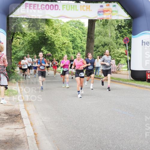29.06.2025 - hella hamburg halbmarathon MichiJ http://msf.ph/oto/8263031 29.06.2025 10:54:09 Zwischen KM18-KM19 1729, 2628, 3062, 5605, 9007, 12912, 13042, 13732, 13857 meine-sportfotos.de