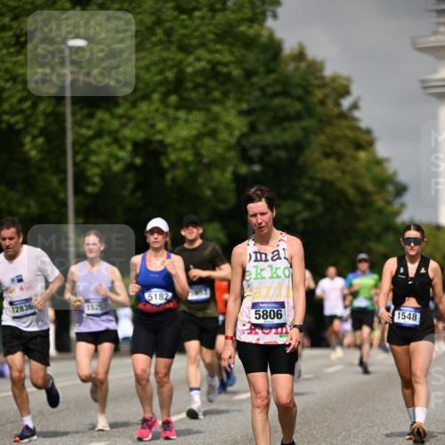 29.06.2025 - hella hamburg halbmarathon Dr. Thomas Lammeyer http://msf.ph/oto/8263055 29.06.2025 10:14:43 Kennedybrücke 1186, 1548, 1781, 2868, 5182, 5653, 5806, 8561, 8685, 9150, 9829, 10196, 11149 meine-sportfotos.de