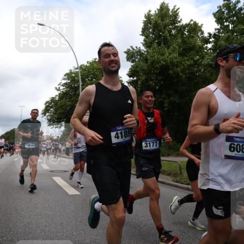 29.06.2025 - hella hamburg halbmarathon Yannick Fuchs http://msf.ph/oto/8263071 29.06.2025 10:48:42 20KM 1125, 1327, 1410, 1496, 1506, 1628, 2119, 2474, 2561, 2771, 2884, 2955, 3041, 3177, 3652, 3791, 3794, 3861, 3945, 4029, 4189, 4231, 4938, 5319, 6082, 6084, 6433, 6443, 6587, 6723, 8449, 8487, 8514, 8698, 8772, 8973, 9012, 9060, 9227, 10191, 10192, 10263, 10368, 10376, 11184, 11333, 11499, 11747, 11797, 11799, 11976, 12186, 12489, 12526, 12961, 13297, 13988, 14036, 14175, 14592, 14638, 14660, 14948, 15389, 15408, 15524, 15879, 16047, 17842, 18380 meine-sportfotos.de