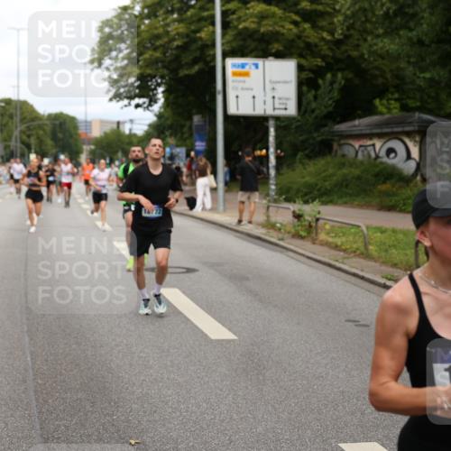 29.06.2025 - hella hamburg halbmarathon Yannick Fuchs http://msf.ph/oto/8263075 29.06.2025 10:36:30 20KM 1169, 1256, 1441, 1512, 1763, 1903, 1962, 2675, 5682, 5690, 5987, 6593, 6639, 7092, 7105, 7116, 7363, 8694, 9365, 10415, 11417, 12588, 13196, 13483, 14275, 14346, 15521, 15623, 15654, 15846, 15935, 16084, 16281, 17159, 17182, 17637, 17926, 18772, 19046 meine-sportfotos.de
