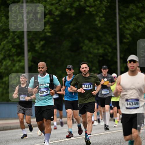 29.06.2025 - hella hamburg halbmarathon Dr. Thomas Lammeyer http://msf.ph/oto/8263082 29.06.2025 10:35:21 Kennedybrücke 1097, 1547, 1979, 2414, 2754, 2755, 2914, 3281, 3424, 3443, 4561, 4817, 5437, 5943, 6057, 6078, 6195, 6546, 6616, 6640, 6725, 6787, 7120, 7604, 7772, 8050, 8812, 8941, 9183, 10148, 10586 meine-sportfotos.de
