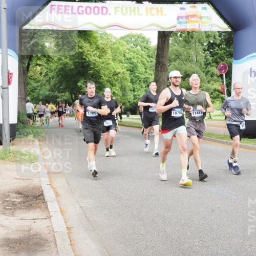 29.06.2025 - hella hamburg halbmarathon MichiJ http://msf.ph/oto/8263141 29.06.2025 10:30:10 Zwischen KM18-KM19 1570, 1700, 4823, 6550, 6721, 7035, 7116, 7432, 9547, 11417, 15247, 15521, 15623, 17177, 18004, 18772 meine-sportfotos.de