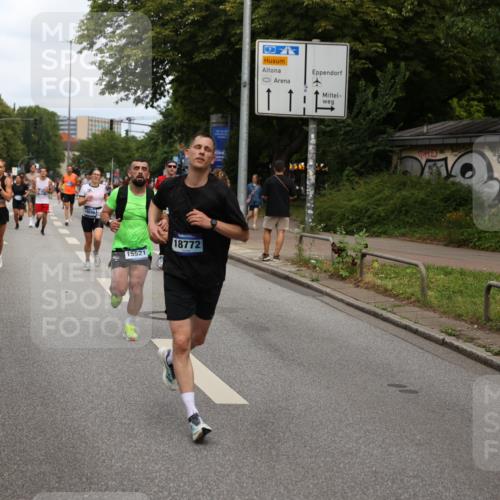 29.06.2025 - hella hamburg halbmarathon Yannick Fuchs http://msf.ph/oto/8263154 29.06.2025 10:36:31 20KM 1169, 1256, 1441, 1512, 1763, 1903, 1962, 2675, 3523, 5682, 5690, 5987, 6593, 6639, 7092, 7105, 7116, 7363, 8694, 9365, 10415, 11417, 12098, 12588, 13196, 13483, 14275, 14346, 15521, 15623, 15654, 15846, 15935, 16281, 17159, 17182, 17637, 17926, 18772, 19046 meine-sportfotos.de