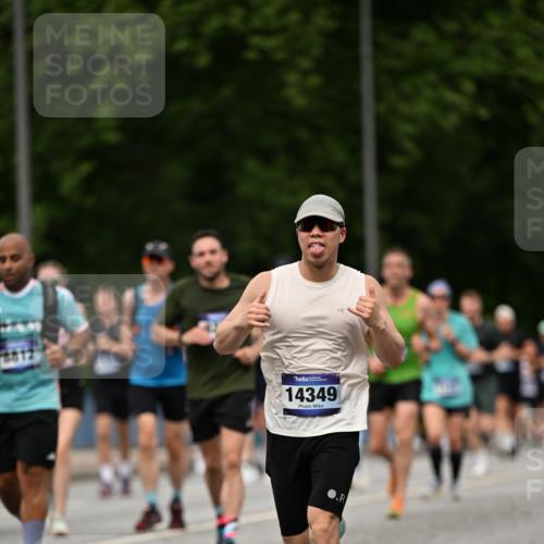 29.06.2025 - hella hamburg halbmarathon Dr. Thomas Lammeyer http://msf.ph/oto/8263197 29.06.2025 10:35:22 Kennedybrücke 1097, 1547, 1979, 2414, 2754, 2755, 2914, 3281, 3424, 3443, 4817, 5437, 5943, 6057, 6078, 6195, 6546, 6616, 6640, 6787, 7120, 7604, 7772, 8050, 8812, 8941, 9183, 10148, 10240, 10586, 11178 meine-sportfotos.de
