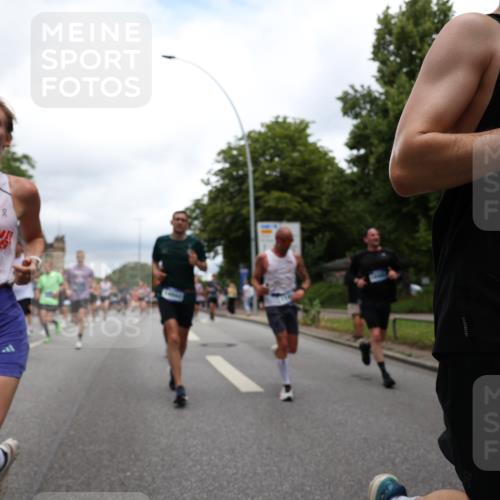 29.06.2025 - hella hamburg halbmarathon Yannick Fuchs http://msf.ph/oto/8263232 29.06.2025 10:48:42 20KM 1125, 1327, 1410, 1496, 1506, 1628, 2119, 2474, 2561, 2771, 2884, 2955, 3041, 3177, 3652, 3791, 3794, 3861, 3945, 4029, 4189, 4231, 4938, 5319, 6082, 6084, 6433, 6443, 6587, 6723, 8449, 8487, 8514, 8698, 8772, 8973, 9012, 9060, 9227, 10191, 10192, 10263, 10368, 10376, 11184, 11333, 11499, 11747, 11797, 11799, 11976, 12186, 12489, 12526, 12961, 13297, 13988, 14036, 14175, 14592, 14638, 14660, 14948, 15389, 15408, 15524, 15879, 16047, 17842, 18380 meine-sportfotos.de