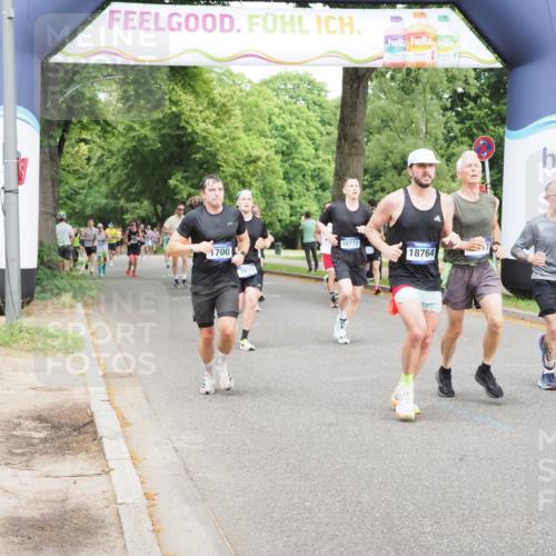 29.06.2025 - hella hamburg halbmarathon MichiJ http://msf.ph/oto/8263238 29.06.2025 10:30:10 Zwischen KM18-KM19 1570, 1700, 4823, 6550, 6721, 7035, 7116, 7432, 9547, 11417, 15247, 15521, 15623, 17177, 18004, 18772 meine-sportfotos.de