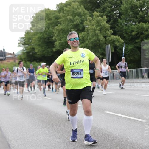 29.06.2025 - hella hamburg halbmarathon Jannik Wohlers http://msf.ph/oto/8263322 29.06.2025 10:33:05 Lombardsbrücke 1995, 2776, 2838, 3341, 3812, 4164, 4361, 4445, 4449, 5075, 6109, 6999, 7705, 8021, 8282, 8891, 9234, 9258, 9438, 9591, 9592, 9750, 9780, 9799, 11453, 11546, 11811, 11928, 12237, 12238, 12855, 13375, 13601, 14451, 15044, 15072, 15367, 15964 meine-sportfotos.de
