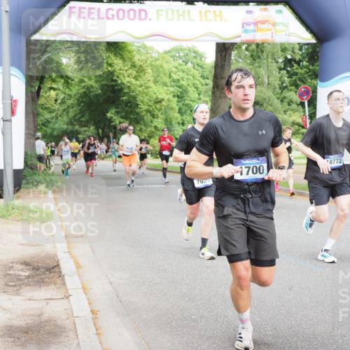 29.06.2025 - hella hamburg halbmarathon MichiJ http://msf.ph/oto/8263453 29.06.2025 10:30:12 Zwischen KM18-KM19 1441, 1570, 1700, 4823, 6550, 6721, 7035, 7432, 9547, 11417, 13725, 15247, 15521, 15623, 18004, 18772 meine-sportfotos.de