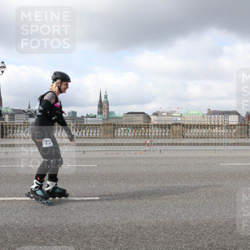 29.06.2025 - hella hamburg halbmarathon Lena Gebhardt http://msf.ph/oto/8263512 29.06.2025 09:03:59 Lombardsbrücke  meine-sportfotos.de