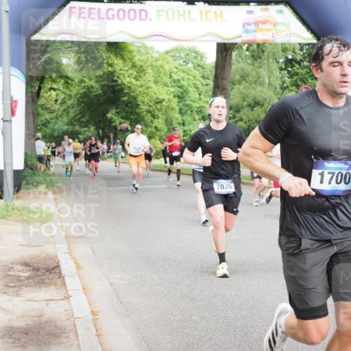 29.06.2025 - hella hamburg halbmarathon MichiJ http://msf.ph/oto/8263566 29.06.2025 10:30:12 Zwischen KM18-KM19 1441, 1570, 1700, 4823, 6550, 6721, 7035, 7432, 9547, 11417, 13725, 15247, 15521, 15623, 18004, 18772 meine-sportfotos.de