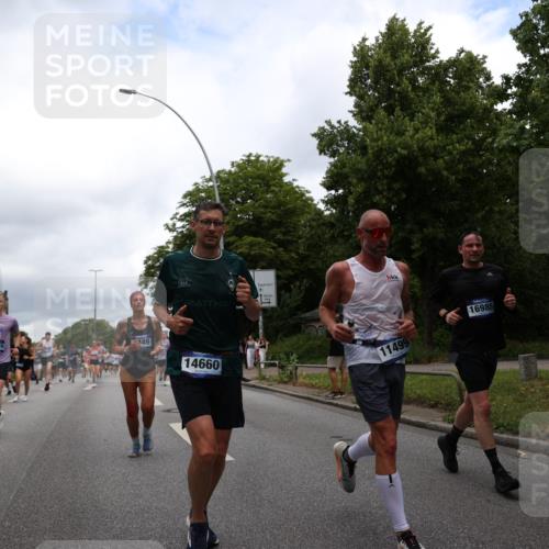 29.06.2025 - hella hamburg halbmarathon Yannick Fuchs http://msf.ph/oto/8263578 29.06.2025 10:48:43 20KM 1125, 1327, 1496, 1506, 1628, 2119, 2474, 2561, 2771, 2884, 2955, 3041, 3177, 3652, 3791, 3794, 3861, 3945, 4029, 4189, 4231, 4903, 4938, 5319, 6082, 6084, 6433, 6443, 6587, 6723, 8449, 8487, 8514, 8698, 8772, 8973, 9060, 9227, 10191, 10192, 10263, 10368, 10376, 11184, 11333, 11499, 11747, 11797, 11799, 11976, 12186, 12489, 12526, 12961, 13297, 13988, 14036, 14175, 14592, 14638, 14660, 14834, 14948, 15389, 15408, 15524, 15879, 16047, 17842, 18380 meine-sportfotos.de