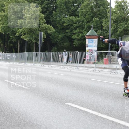 29.06.2025 - hella hamburg halbmarathon Jannik Wohlers http://msf.ph/oto/8263614 29.06.2025 08:50:02 Lombardsbrücke  meine-sportfotos.de