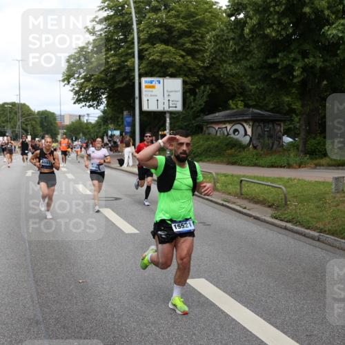 29.06.2025 - hella hamburg halbmarathon Yannick Fuchs http://msf.ph/oto/8263646 29.06.2025 10:36:33 20KM 1169, 1209, 1256, 1441, 1512, 1763, 1903, 1962, 2675, 3523, 5682, 5690, 5987, 6593, 6639, 7092, 7105, 7116, 7363, 8694, 9365, 10415, 12098, 13196, 13483, 13709, 13725, 14275, 15521, 15623, 15654, 15846, 15935, 16281, 17159, 17182, 17637, 17926, 18772, 19046 meine-sportfotos.de