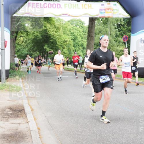 29.06.2025 - hella hamburg halbmarathon MichiJ http://msf.ph/oto/8263652 29.06.2025 10:30:13 Zwischen KM18-KM19 1441, 1570, 1700, 4823, 6550, 6721, 7035, 7432, 11417, 13725, 13876, 15247, 15521, 15623, 18772, 19046 meine-sportfotos.de
