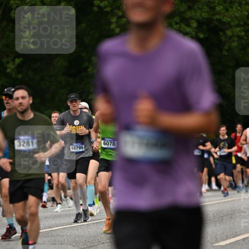 29.06.2025 - hella hamburg halbmarathon Dr. Thomas Lammeyer http://msf.ph/oto/8263670 29.06.2025 10:35:24 Kennedybrücke 1097, 1547, 1844, 1979, 2414, 2754, 2755, 2914, 3281, 3424, 3443, 4817, 5165, 5437, 5943, 5965, 6057, 6078, 6160, 6195, 6546, 6616, 6640, 6787, 7120, 7604, 7772, 8050, 8812, 8941, 9183, 10148, 10240, 10586, 11178 meine-sportfotos.de