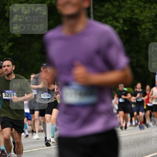 29.06.2025 - hella hamburg halbmarathon Dr. Thomas Lammeyer http://msf.ph/oto/8263682 29.06.2025 10:35:24 Kennedybrücke 1097, 1547, 1844, 1979, 2414, 2754, 2755, 2914, 3281, 3424, 3443, 4817, 5165, 5437, 5943, 5965, 6057, 6078, 6160, 6195, 6546, 6616, 6640, 6787, 7120, 7604, 7772, 8050, 8812, 8941, 9183, 10148, 10240, 10586, 11178 meine-sportfotos.de