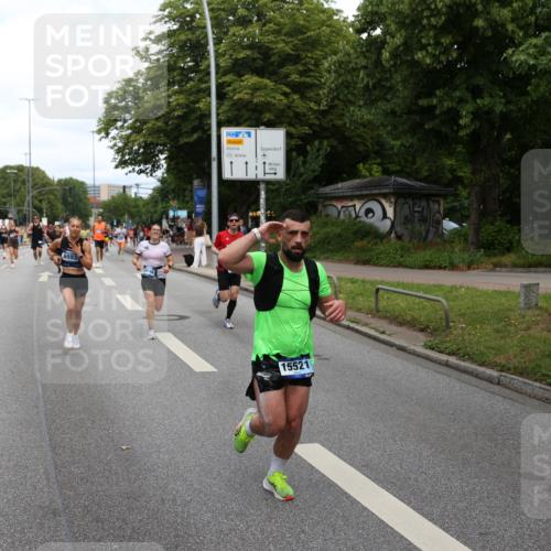 29.06.2025 - hella hamburg halbmarathon Yannick Fuchs http://msf.ph/oto/8263690 29.06.2025 10:36:33 20KM 1169, 1209, 1256, 1441, 1512, 1763, 1903, 1962, 2675, 3523, 5682, 5690, 5987, 6593, 6639, 7092, 7105, 7116, 7363, 8694, 9365, 10415, 12098, 13196, 13483, 13709, 13725, 14275, 15521, 15623, 15654, 15846, 15935, 16281, 17159, 17182, 17637, 17926, 18772, 19046 meine-sportfotos.de