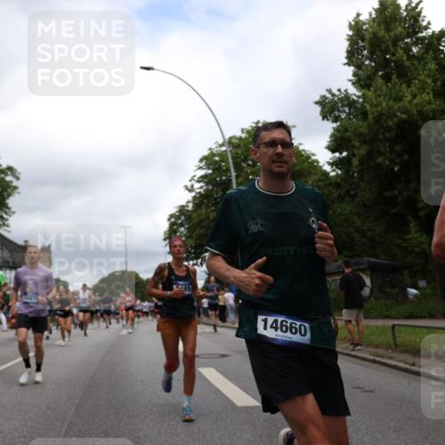 29.06.2025 - hella hamburg halbmarathon Yannick Fuchs http://msf.ph/oto/8263750 29.06.2025 10:48:43 20KM 1125, 1327, 1496, 1506, 1628, 2119, 2474, 2561, 2771, 2884, 2955, 3041, 3177, 3652, 3791, 3794, 3861, 3945, 4029, 4189, 4231, 4903, 4938, 5319, 6082, 6084, 6433, 6443, 6587, 6723, 8449, 8487, 8514, 8698, 8772, 8973, 9060, 9227, 10191, 10192, 10263, 10368, 10376, 11184, 11333, 11499, 11747, 11797, 11799, 11976, 12186, 12489, 12526, 12961, 13297, 13988, 14036, 14175, 14592, 14638, 14660, 14834, 14948, 15389, 15408, 15524, 15879, 16047, 17842, 18380 meine-sportfotos.de
