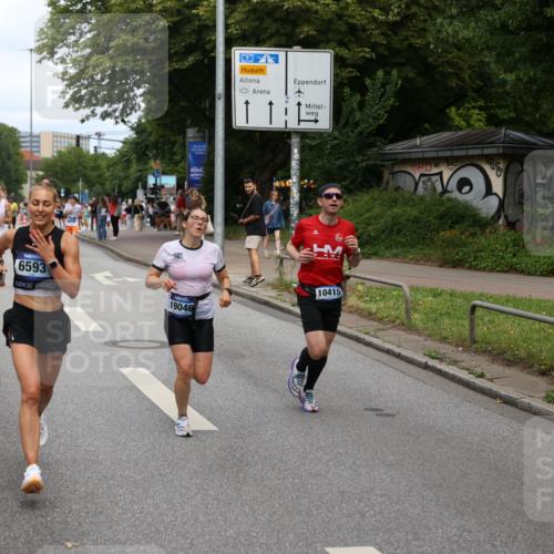 29.06.2025 - hella hamburg halbmarathon Yannick Fuchs http://msf.ph/oto/8263766 29.06.2025 10:36:33 20KM 1169, 1209, 1256, 1441, 1512, 1763, 1903, 1962, 2675, 3523, 5682, 5690, 5987, 6593, 6639, 7092, 7105, 7116, 7363, 8694, 9365, 10415, 12098, 13196, 13483, 13709, 13725, 14275, 15521, 15623, 15654, 15846, 15935, 16281, 17159, 17182, 17637, 17926, 18772, 19046 meine-sportfotos.de
