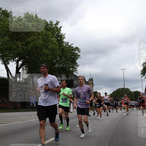 29.06.2025 - hella hamburg halbmarathon Yannick Fuchs http://msf.ph/oto/8263789 29.06.2025 10:48:44 20KM 1125, 1327, 1496, 1506, 1628, 2119, 2474, 2561, 2771, 2884, 2955, 3041, 3177, 3652, 3791, 3794, 3861, 3945, 4029, 4189, 4231, 4903, 4938, 5319, 6082, 6084, 6433, 6443, 6587, 6723, 8449, 8487, 8514, 8698, 8772, 8973, 9060, 9227, 10191, 10192, 10263, 10368, 10376, 11184, 11333, 11499, 11747, 11797, 11799, 11976, 12186, 12526, 12961, 13297, 13988, 14036, 14175, 14592, 14638, 14660, 14834, 14948, 15389, 15408, 15524, 15879, 16047, 17842, 18380 meine-sportfotos.de