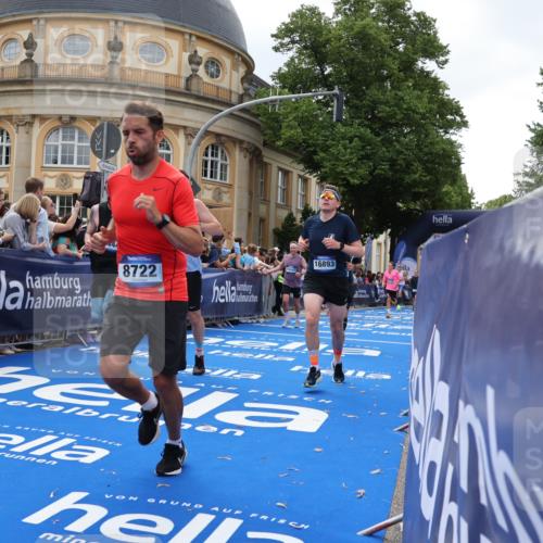 29.06.2025 - hella hamburg halbmarathon Strokosch-Dieckow http://msf.ph/oto/8263838 29.06.2025 10:44:18 Ziel 1220, 1413, 1415, 1902, 4310, 4691, 5275, 5884, 7005, 7191, 8722, 9444, 12159, 12327, 12528, 14686, 14687, 15225, 15280, 16301, 16316, 16547, 16803, 16893, 18691, 18806 meine-sportfotos.de