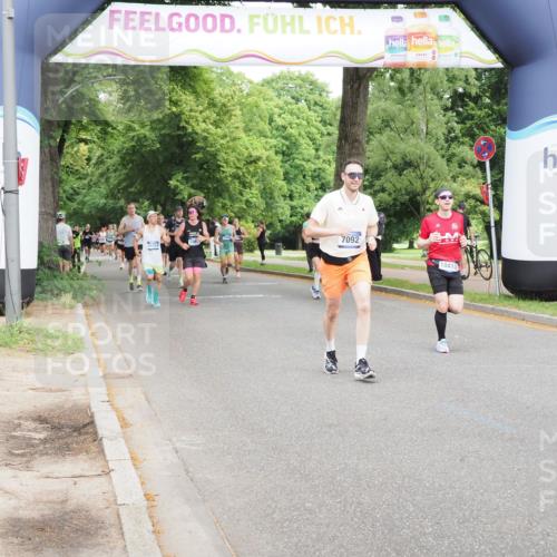29.06.2025 - hella hamburg halbmarathon MichiJ http://msf.ph/oto/8263862 29.06.2025 10:30:15 Zwischen KM18-KM19 1441, 1570, 1700, 4823, 6550, 7035, 7092, 7432, 10415, 11417, 13725, 13876, 15247, 18772, 19046 meine-sportfotos.de