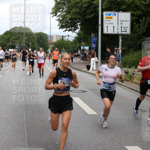 29.06.2025 - hella hamburg halbmarathon Yannick Fuchs http://msf.ph/oto/8263881 29.06.2025 10:36:34 20KM 1169, 1209, 1256, 1441, 1512, 1763, 1903, 1962, 2675, 3523, 5682, 5690, 5987, 6593, 6639, 7105, 7116, 7363, 7693, 8694, 9365, 10415, 12098, 13196, 13483, 13709, 13725, 14275, 15521, 15623, 15654, 15846, 15935, 16281, 17182, 17637, 17926, 18772, 19046 meine-sportfotos.de