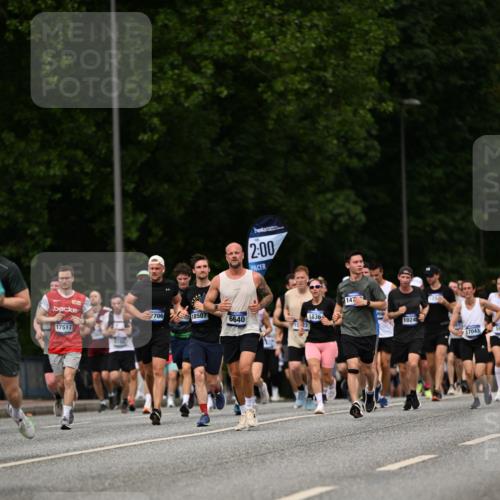 29.06.2025 - hella hamburg halbmarathon Dr. Thomas Lammeyer http://msf.ph/oto/8263909 29.06.2025 10:35:26 Kennedybrücke 1097, 1547, 1844, 1979, 2414, 2754, 2755, 2914, 3281, 3396, 3424, 3443, 3571, 3681, 4817, 4953, 5165, 5437, 5846, 5943, 5965, 6057, 6078, 6160, 6546, 6573, 6640, 6787, 7120, 7604, 7772, 8050, 8806, 8812, 8941, 9104, 9183, 10148, 10240, 10586, 11178 meine-sportfotos.de