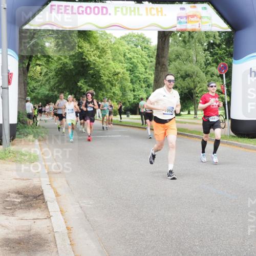 29.06.2025 - hella hamburg halbmarathon MichiJ http://msf.ph/oto/8263921 29.06.2025 10:30:15 Zwischen KM18-KM19 1441, 1570, 1700, 4823, 6550, 7035, 7092, 7432, 10415, 11417, 13725, 13876, 15247, 18772, 19046 meine-sportfotos.de