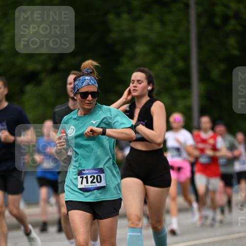 29.06.2025 - hella hamburg halbmarathon Dr. Thomas Lammeyer http://msf.ph/oto/8263994 29.06.2025 10:35:30 Kennedybrücke 1097, 1547, 1844, 1979, 2414, 2754, 2755, 2831, 2832, 2914, 3281, 3396, 3424, 3571, 3681, 4817, 4953, 5165, 5350, 5846, 5943, 5965, 6078, 6160, 6546, 6573, 6640, 7120, 7604, 7772, 8806, 8812, 8941, 9078, 9104, 9183, 9883, 10148, 10240, 10435, 10586, 11178 meine-sportfotos.de