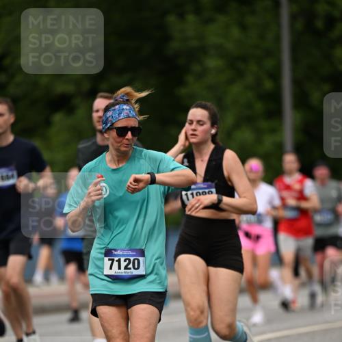 29.06.2025 - hella hamburg halbmarathon Dr. Thomas Lammeyer http://msf.ph/oto/8264001 29.06.2025 10:35:30 Kennedybrücke 1097, 1547, 1844, 1979, 2414, 2754, 2755, 2831, 2832, 2914, 3281, 3396, 3424, 3571, 3681, 4817, 4953, 5165, 5350, 5846, 5943, 5965, 6078, 6160, 6546, 6573, 6640, 7120, 7604, 7772, 8806, 8812, 8941, 9078, 9104, 9183, 9883, 10148, 10240, 10435, 10586, 11178 meine-sportfotos.de