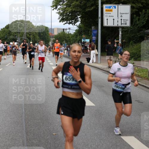 29.06.2025 - hella hamburg halbmarathon Yannick Fuchs http://msf.ph/oto/8264091 29.06.2025 10:36:34 20KM 1169, 1209, 1256, 1441, 1512, 1763, 1903, 1962, 2675, 3523, 5682, 5690, 5987, 6593, 6639, 7105, 7116, 7363, 7693, 8694, 9365, 10415, 12098, 13196, 13483, 13709, 13725, 14275, 15521, 15623, 15654, 15846, 15935, 16281, 17182, 17637, 17926, 18772, 19046 meine-sportfotos.de