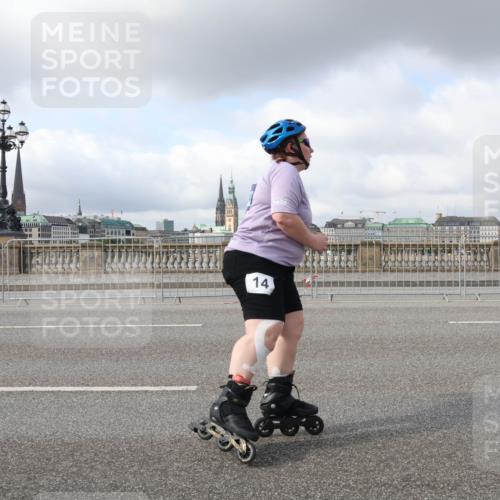 29.06.2025 - hella hamburg halbmarathon Lena Gebhardt http://msf.ph/oto/8264172 29.06.2025 09:04:20 Lombardsbrücke  meine-sportfotos.de