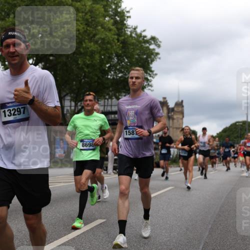 29.06.2025 - hella hamburg halbmarathon Yannick Fuchs http://msf.ph/oto/8264182 29.06.2025 10:48:44 20KM 1125, 1327, 1496, 1506, 1628, 2119, 2474, 2561, 2771, 2884, 2955, 3041, 3177, 3652, 3791, 3794, 3861, 3945, 4029, 4189, 4231, 4903, 4938, 5319, 6082, 6084, 6433, 6443, 6587, 6723, 8449, 8487, 8514, 8698, 8772, 8973, 9060, 9227, 10191, 10192, 10263, 10368, 10376, 11184, 11333, 11499, 11747, 11797, 11799, 11976, 12186, 12526, 12961, 13297, 13988, 14036, 14175, 14592, 14638, 14660, 14834, 14948, 15389, 15408, 15524, 15879, 16047, 17842, 18380 meine-sportfotos.de