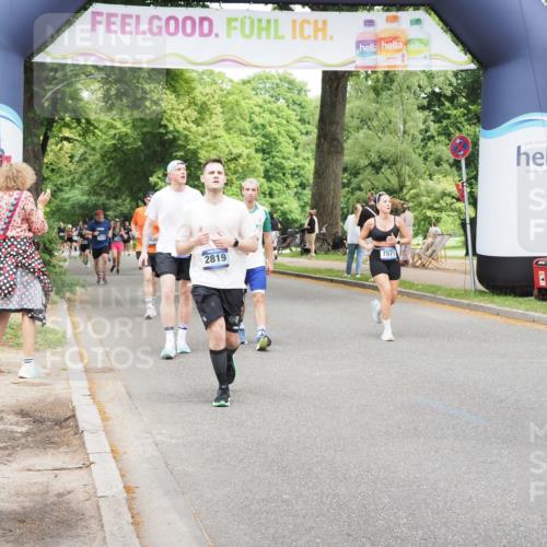 29.06.2025 - hella hamburg halbmarathon MichiJ http://msf.ph/oto/8264223 29.06.2025 10:54:16 Zwischen KM18-KM19 2628, 2819, 4293, 5605, 7571, 8398, 8999, 10196, 10834, 14340, 15834, 15922, 15993, 17787 meine-sportfotos.de